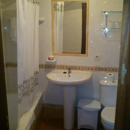 Hotel Rural Poqueira 2*