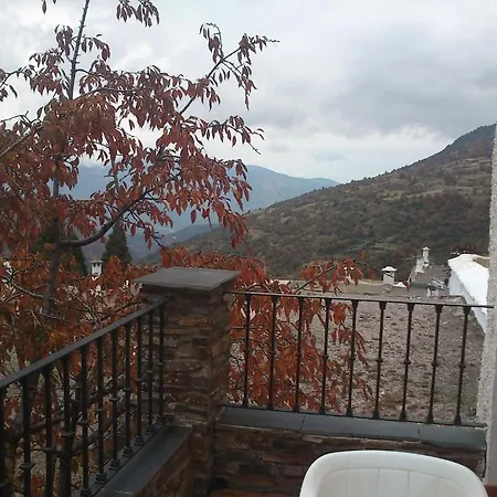 Rural Poqueira Hotel 2*